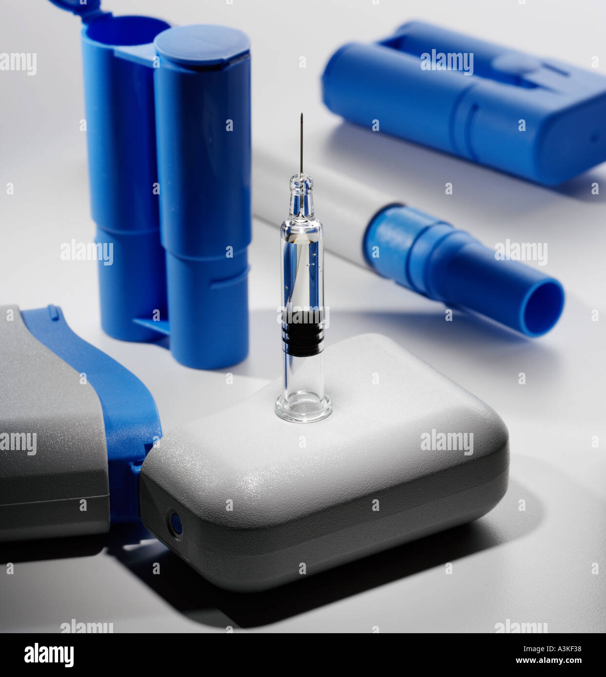 Diabetic insulin injection kit hires stock photography and images Alamy