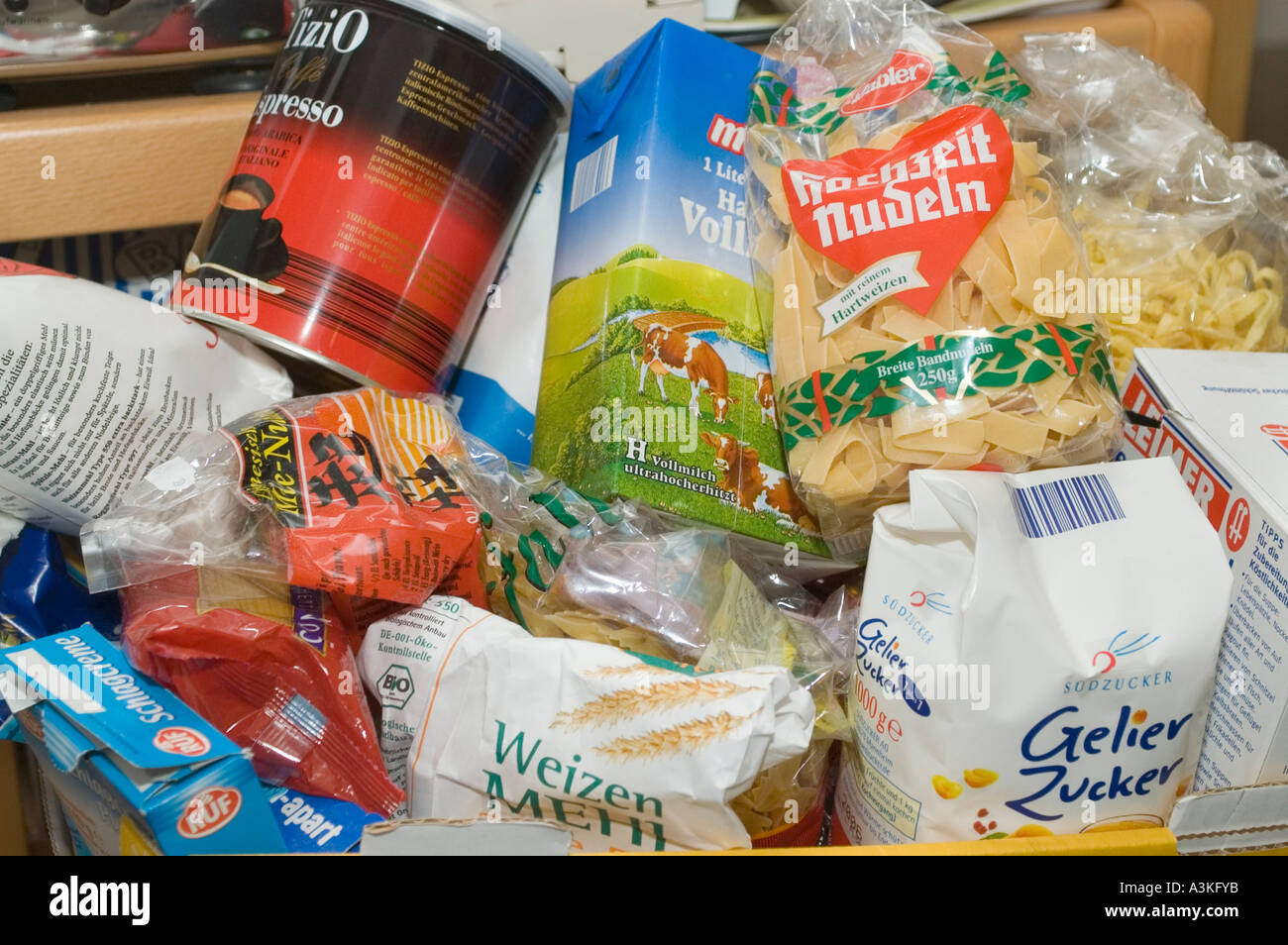Box for groceries hires stock photography and images Alamy