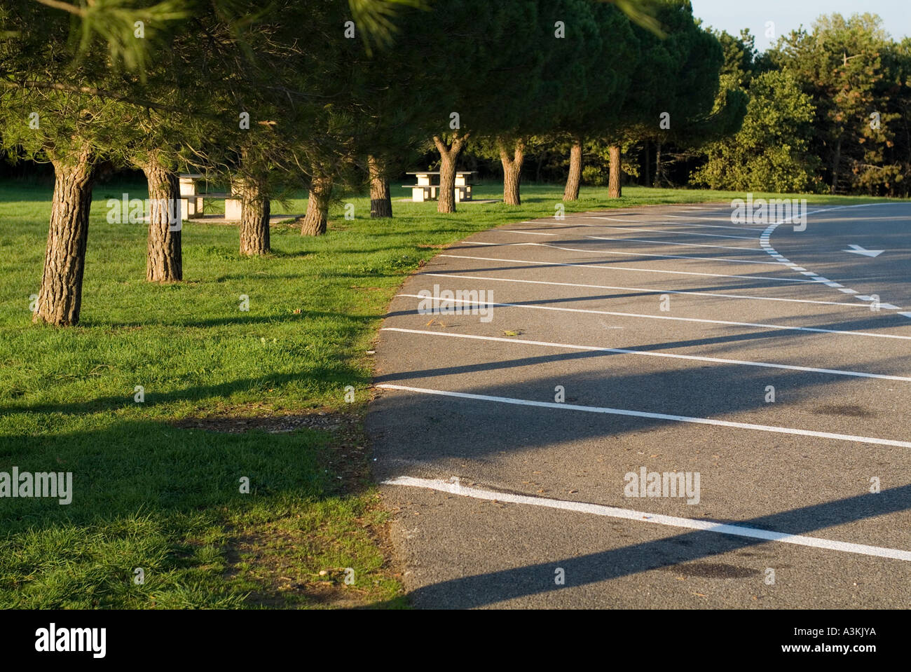 Inroads Empty Alignment Highway Alignment High Resolution Stock Photography and Images - Alamy