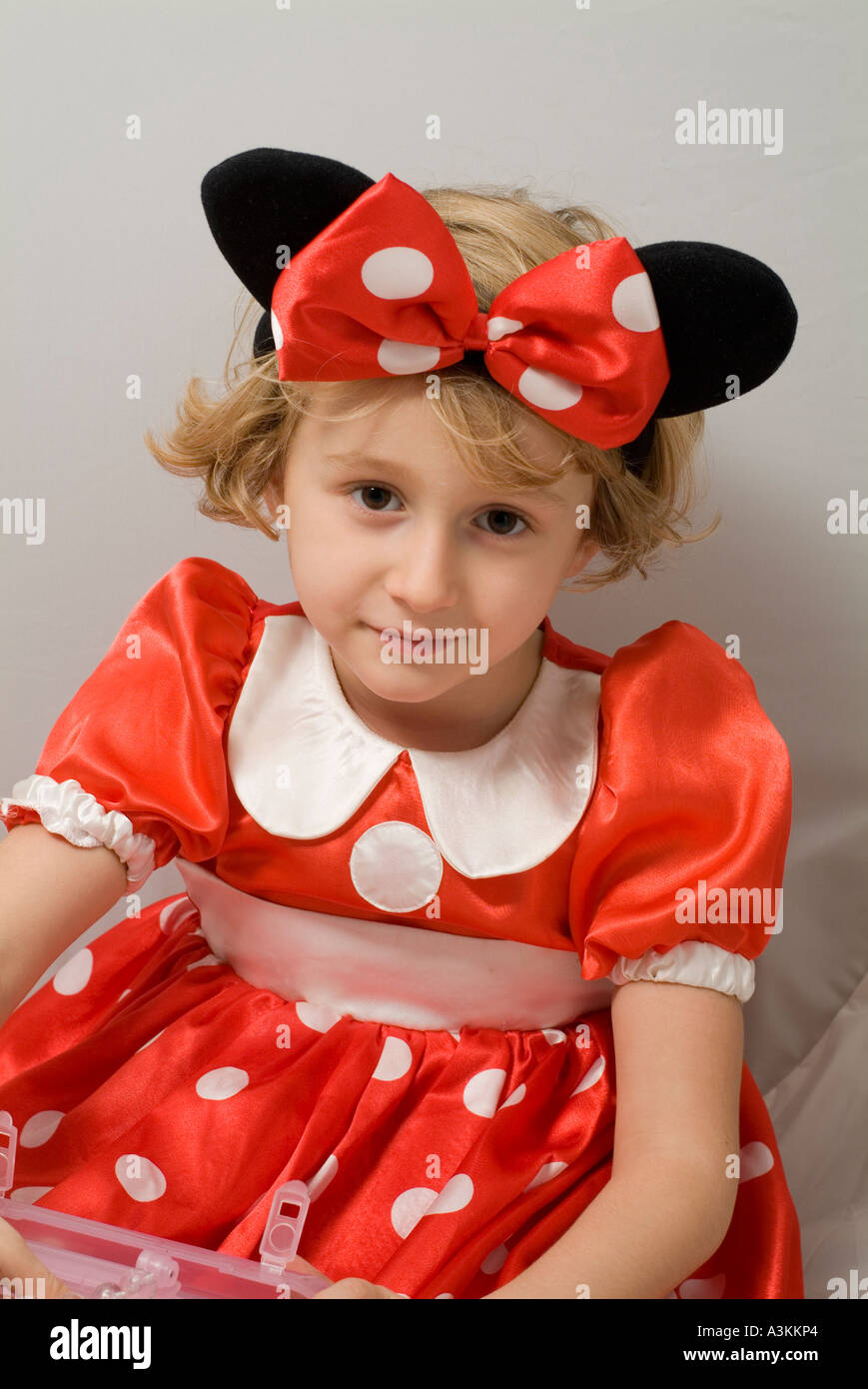 Minnie mouse costume hi-res stock photography and images - Alamy