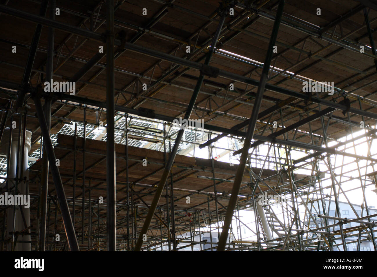 Scaffolding and scaffolding boards on a works site Stock Photo Alamy