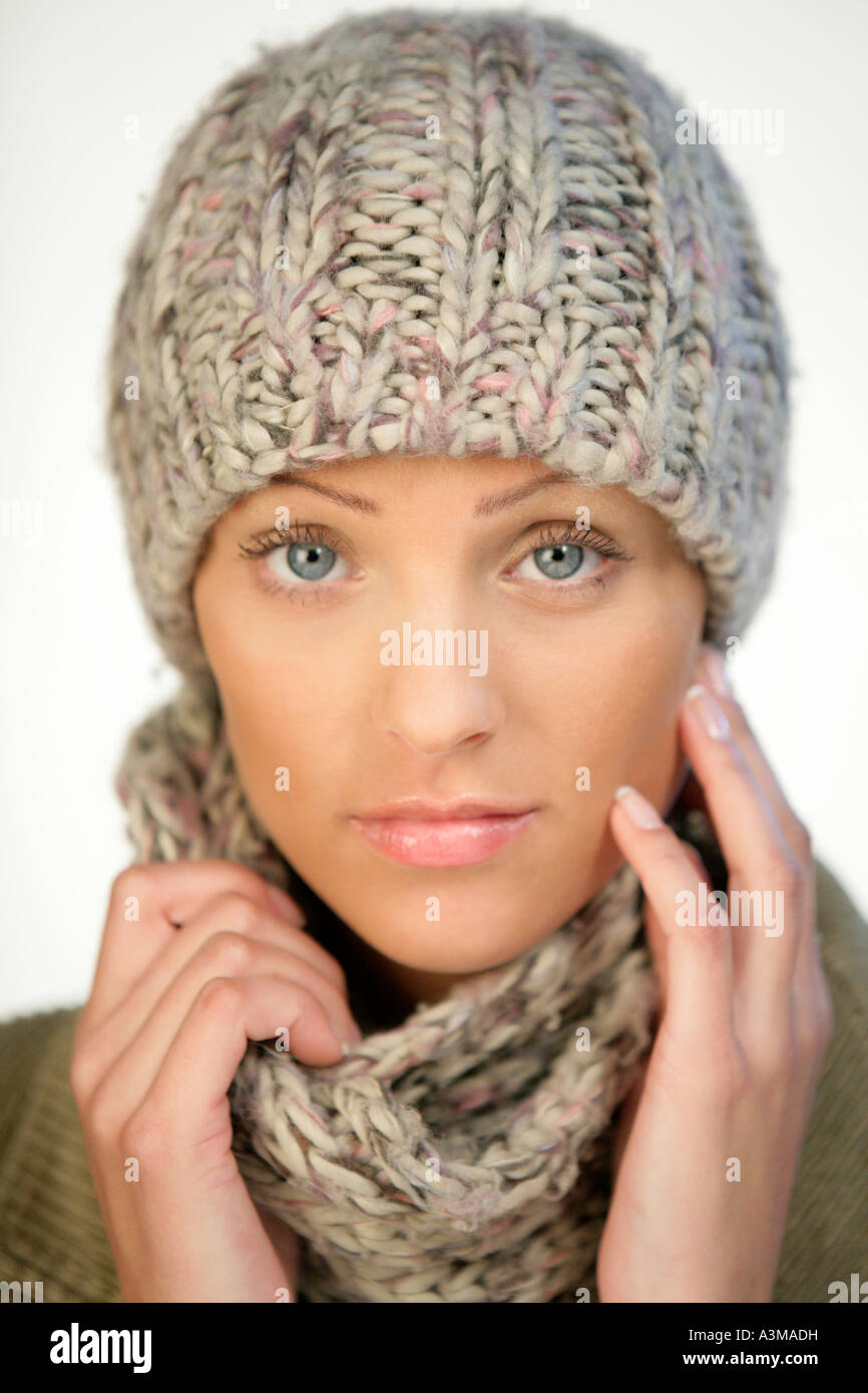 woolen cap ladies