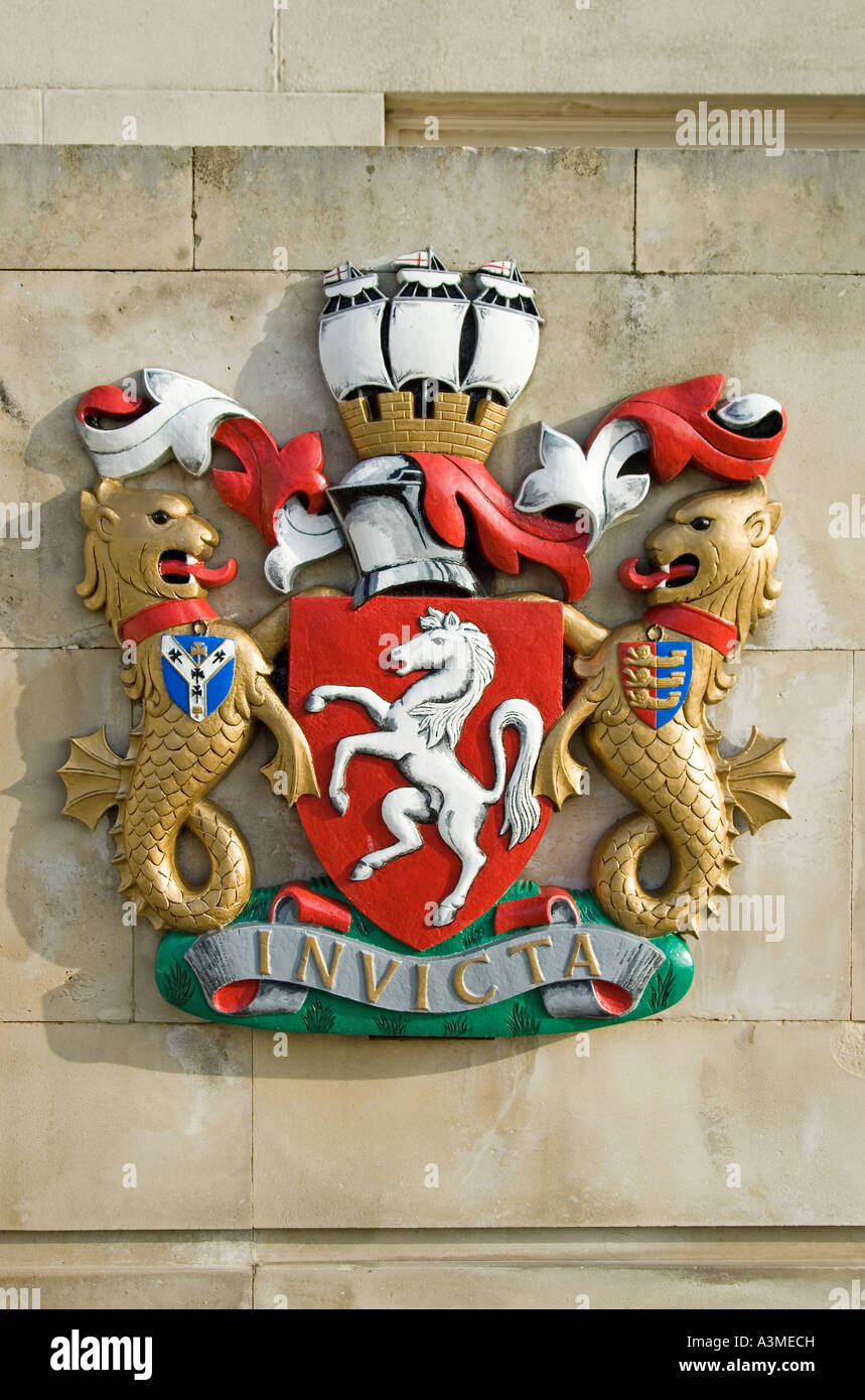 Maidstone, Kent, UK. Kent coat of arms outside County Hall - headquarters of the Kent County Council Stock Photo