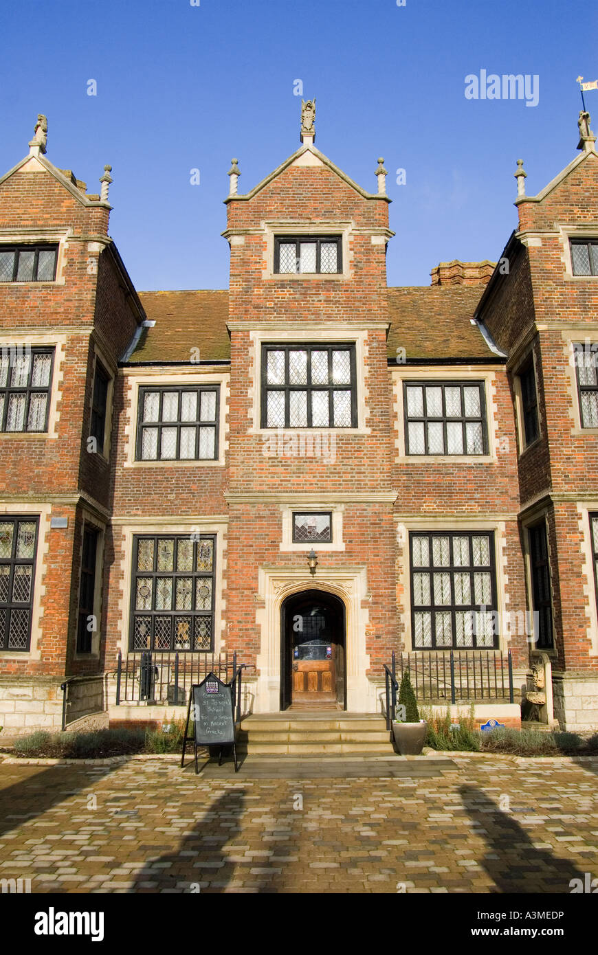 Maidstone museum hi-res stock photography and images - Alamy