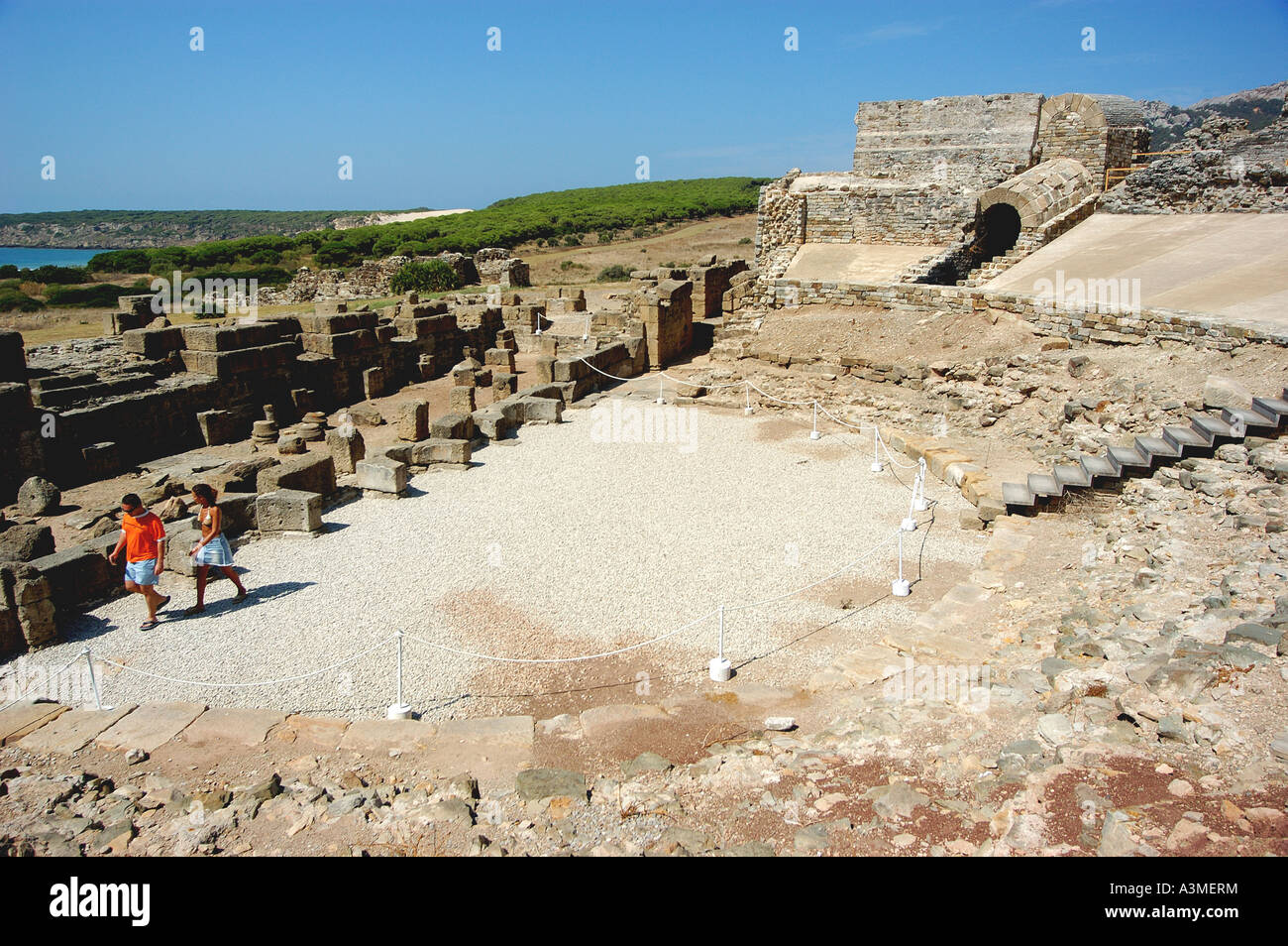 Vista de las ruinas de la ciudad de baelo claudia en bolonia cadiz Stock  Photo - Alamy, image size:1300x954