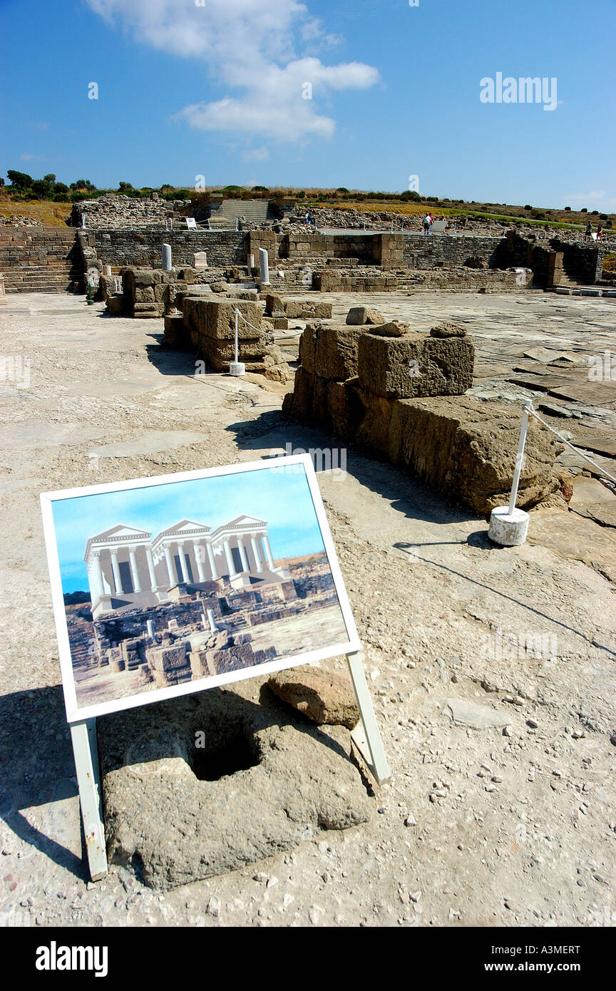 Vista de las ruinas de la ciudad de baelo claudia en bolonia cadiz Stock  Photo - Alamy, image size:864x1390