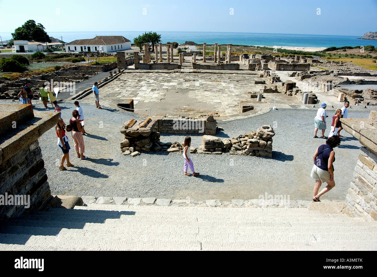 Vista de las ruinas de la ciudad de baelo claudia en bolonia cadiz Stock  Photo - Alamy, image size:1300x954