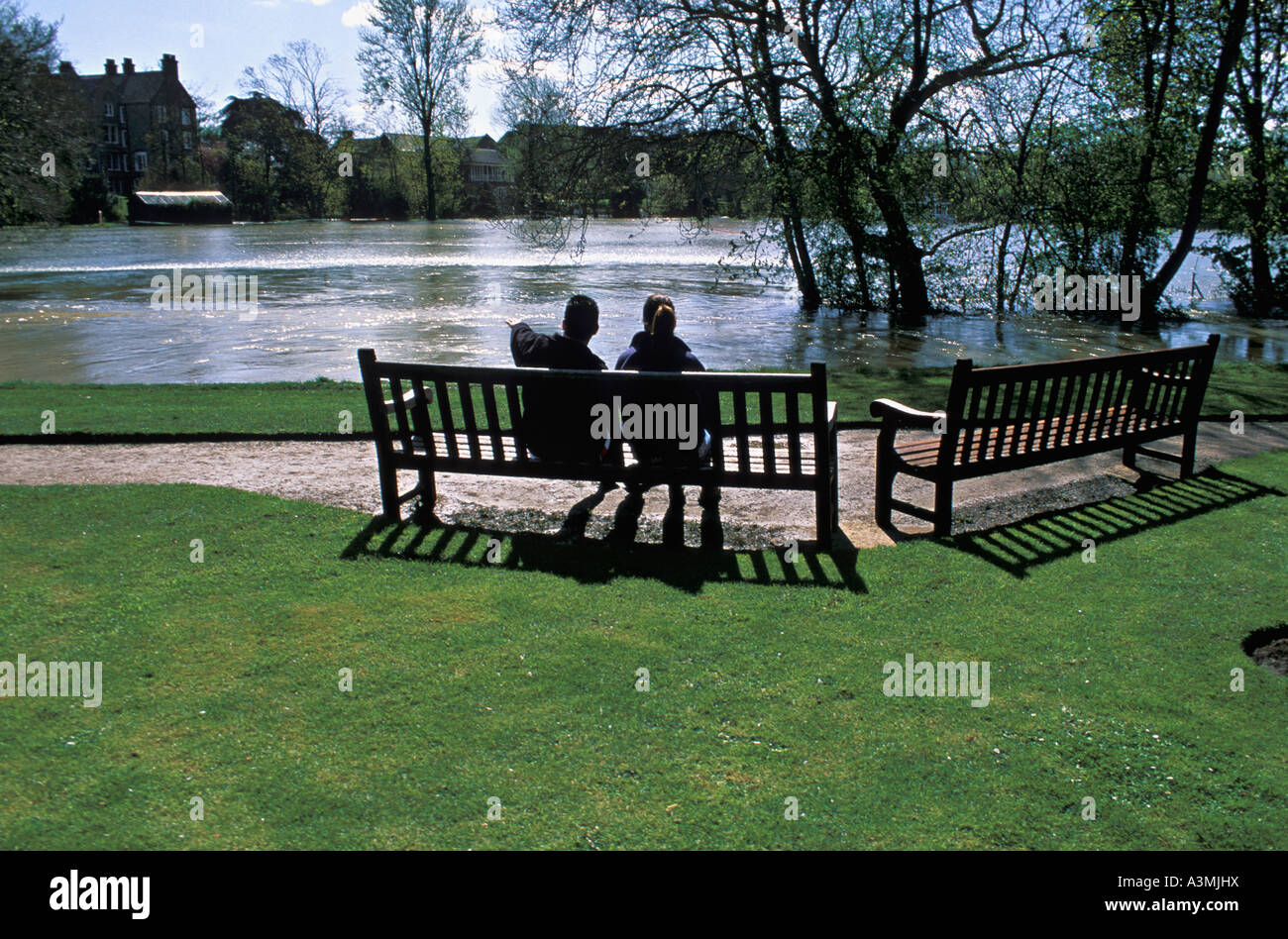 People Sitting On Bench In Botanical Gardens Oxford Uk Stock Photo