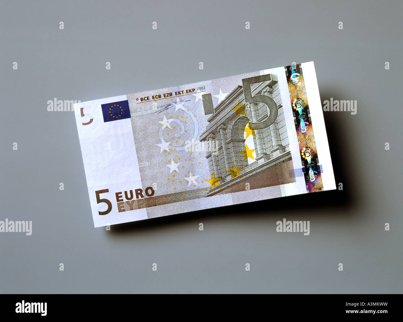 5 EURO BANKNOTE Stock Photo - Alamy