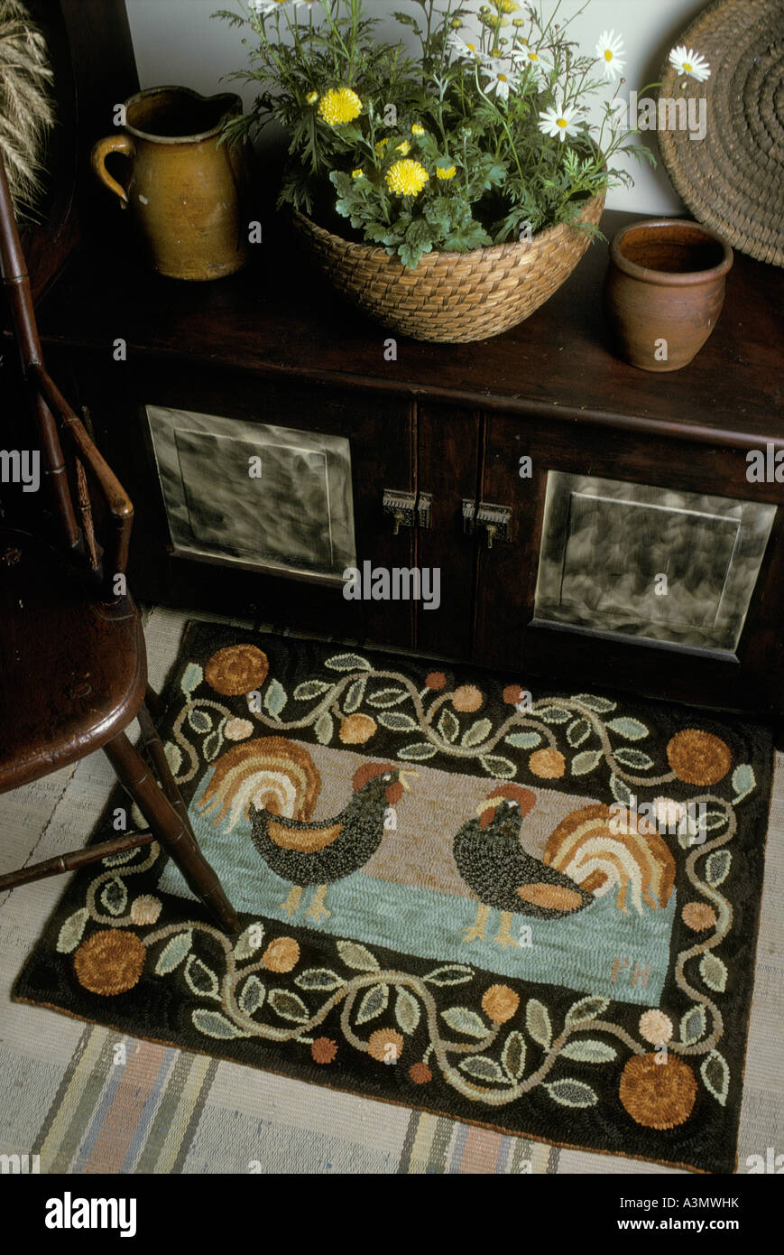 early american handcraft crafted rug rooster design Stock Photo Alamy