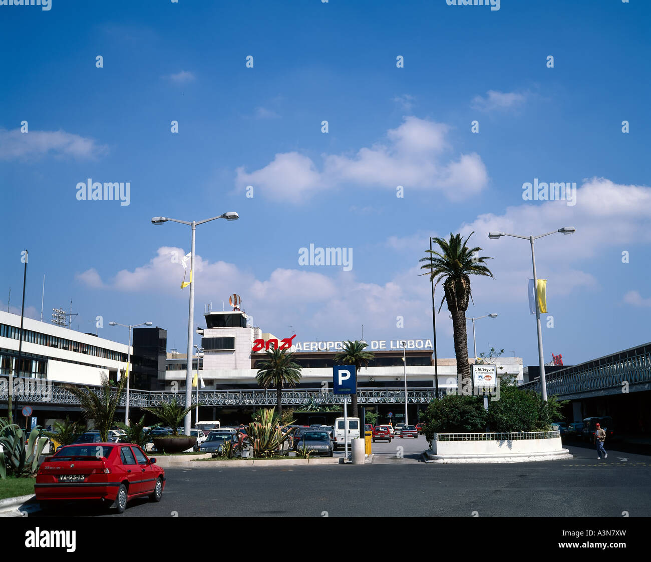PORTELA DE SACAVEM AIRPORT TERMINAL LISBON PORTUGAL Stock Photo Alamy
