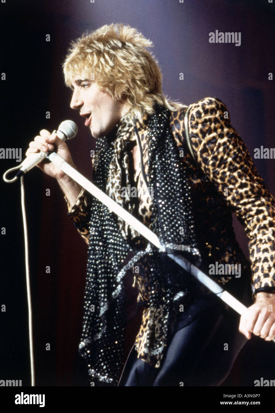Rod stewart hi-res stock photography and images - Alamy