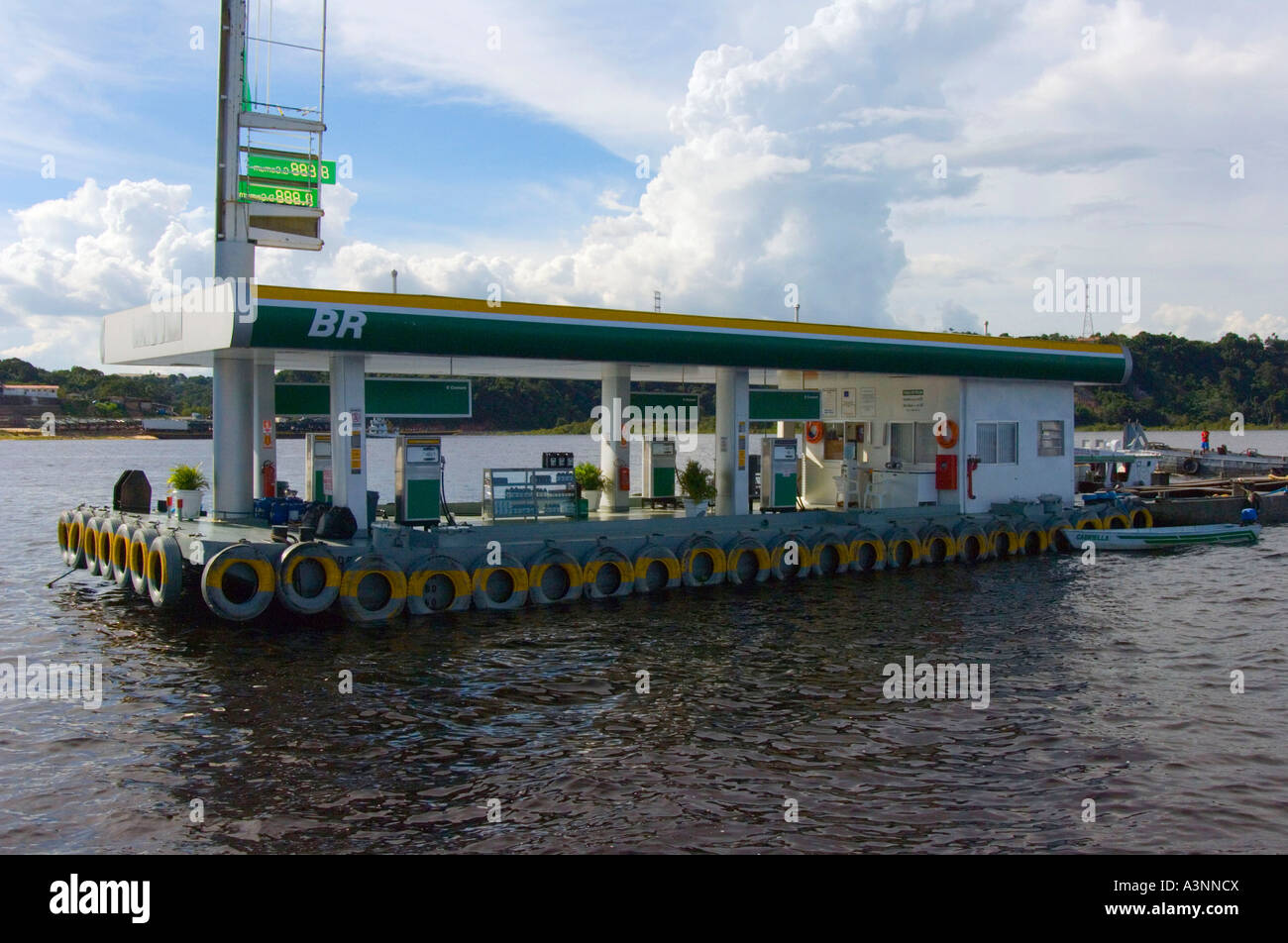 Floating petrol pump station / Manaus Stock Photo Alamy
