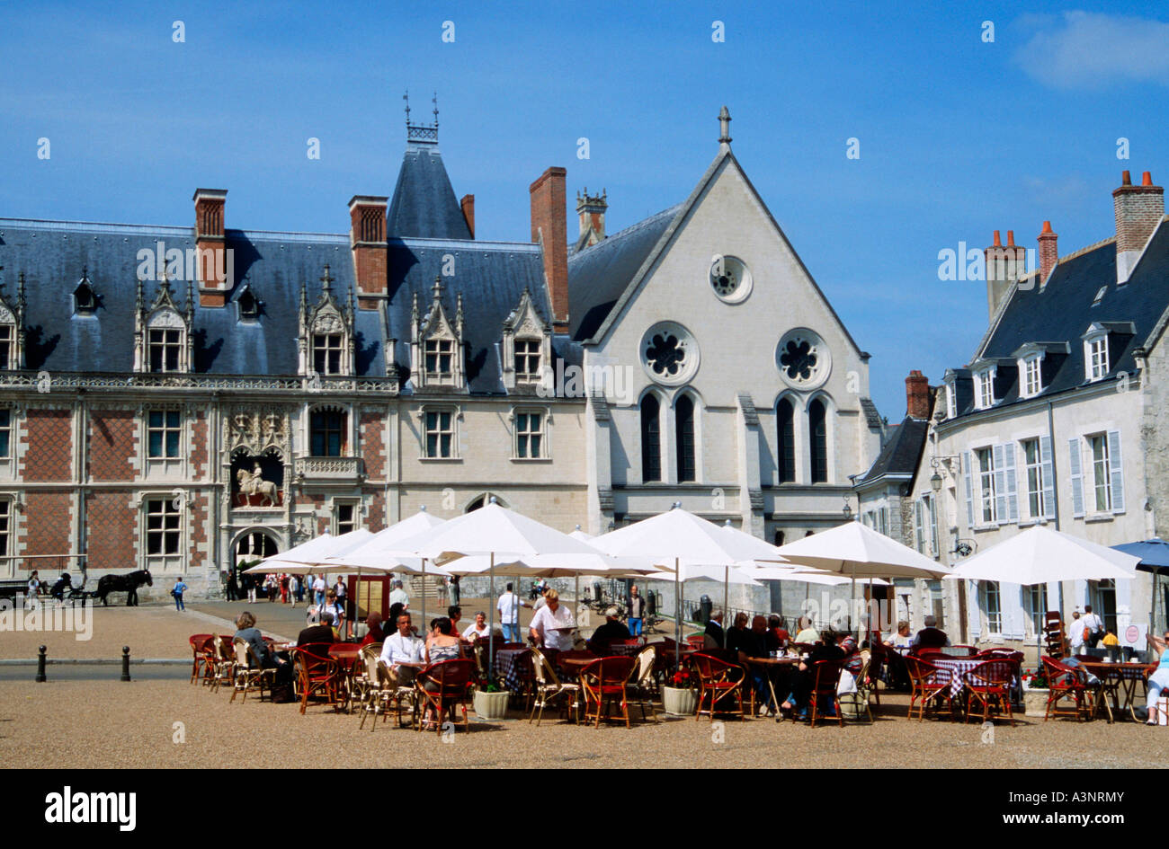 Place Du Chateau Chateau De Blois Blois Stock Photo Alamy