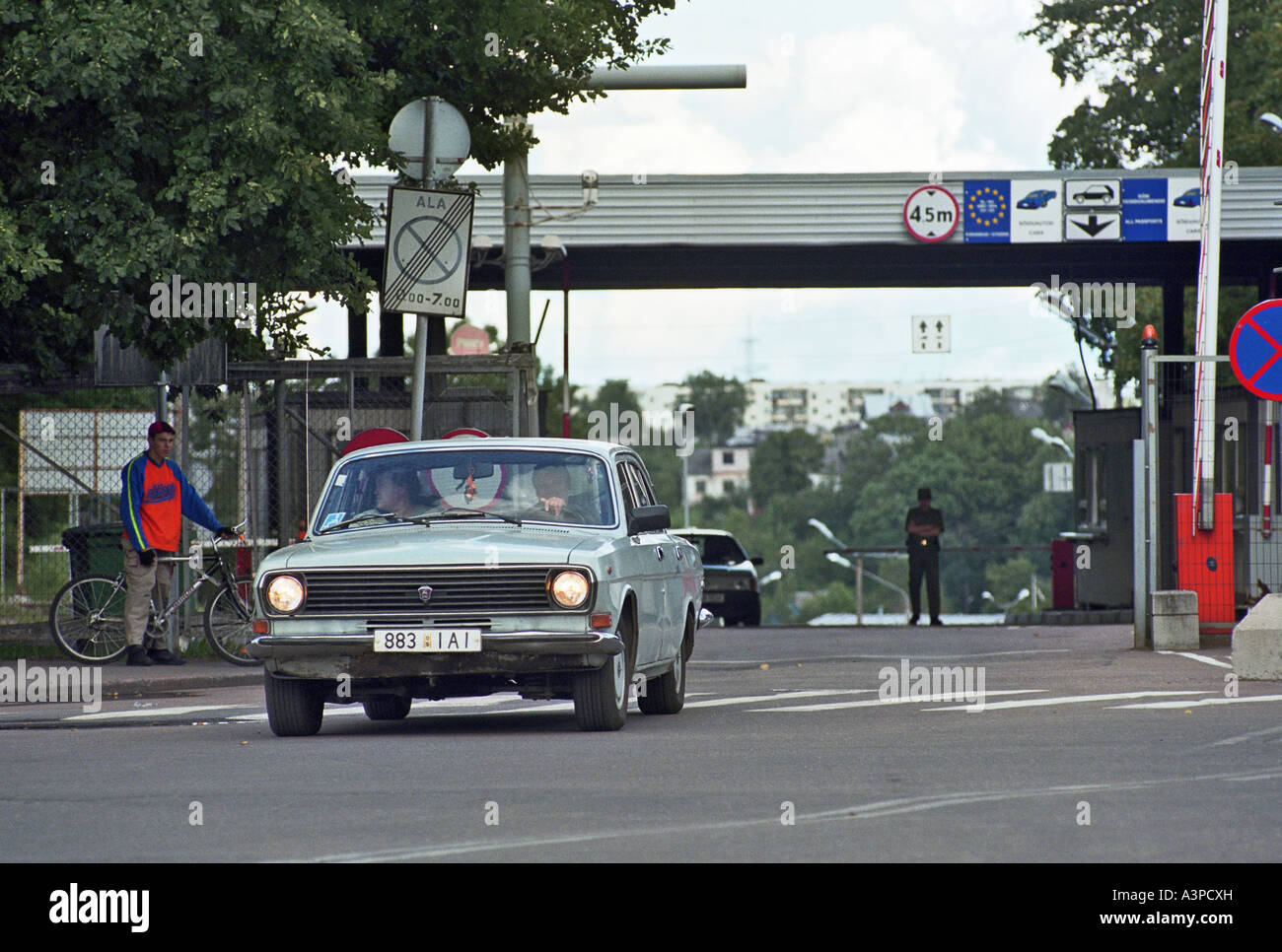 Estonian russian border crossing in narva hires stock photography and