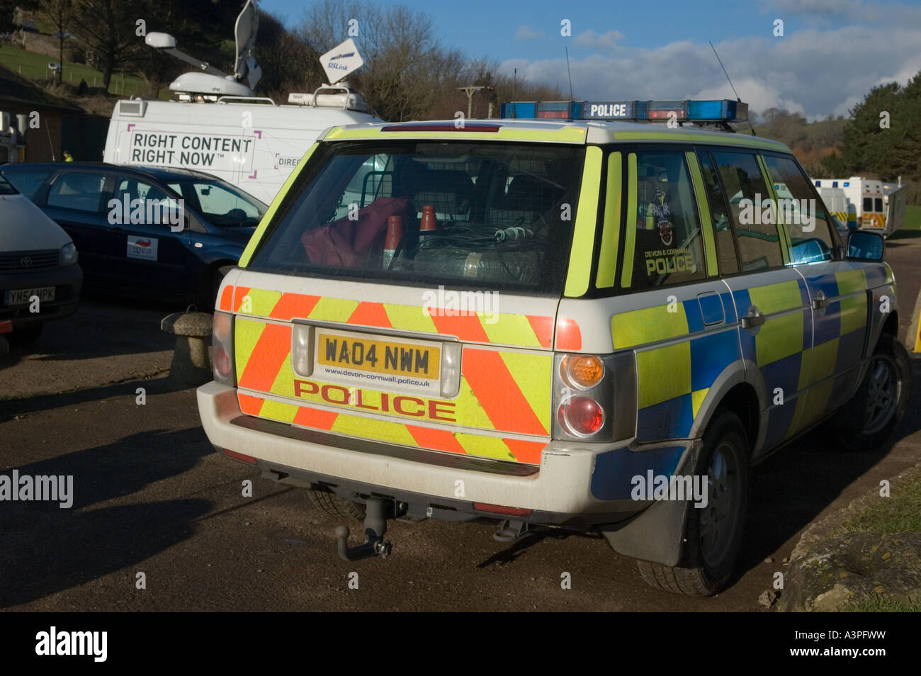 Police Range rover at an incident Stock Photo - Alamy