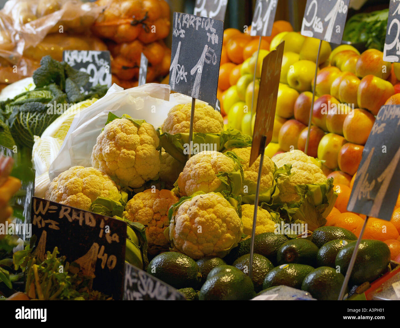 Naschmarkt fruit and veg stall Stock Photo Alamy