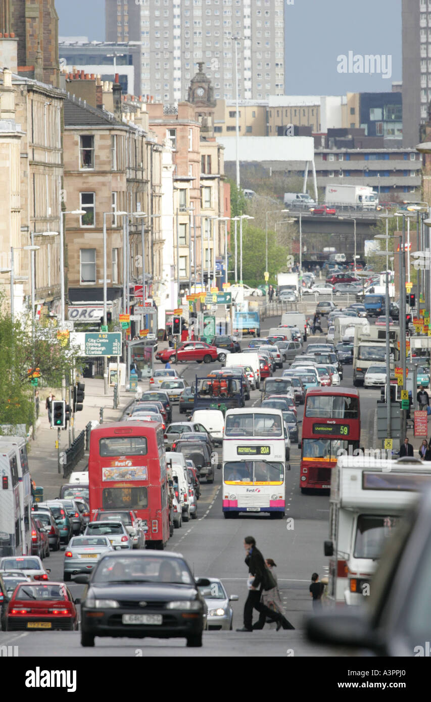 Traffic on Great Western Road, towards Glasgow City centre Stock Photo