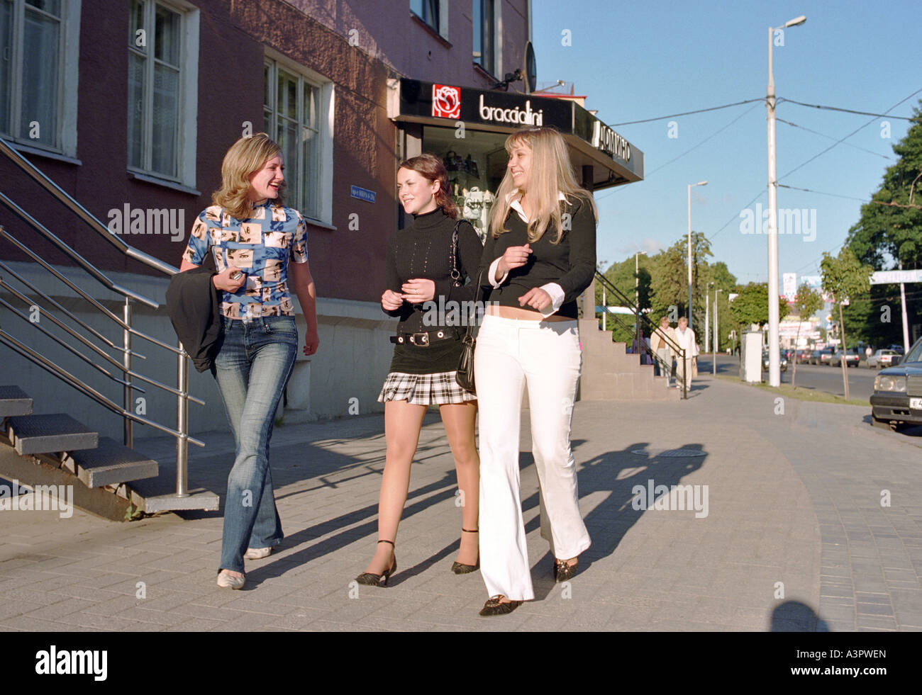 Yosh yapon ayollari bilan onlayn jinsiy aloqa Jinsiy aloqa mashinalari haqida onlayn filmlarni tomosha qiling