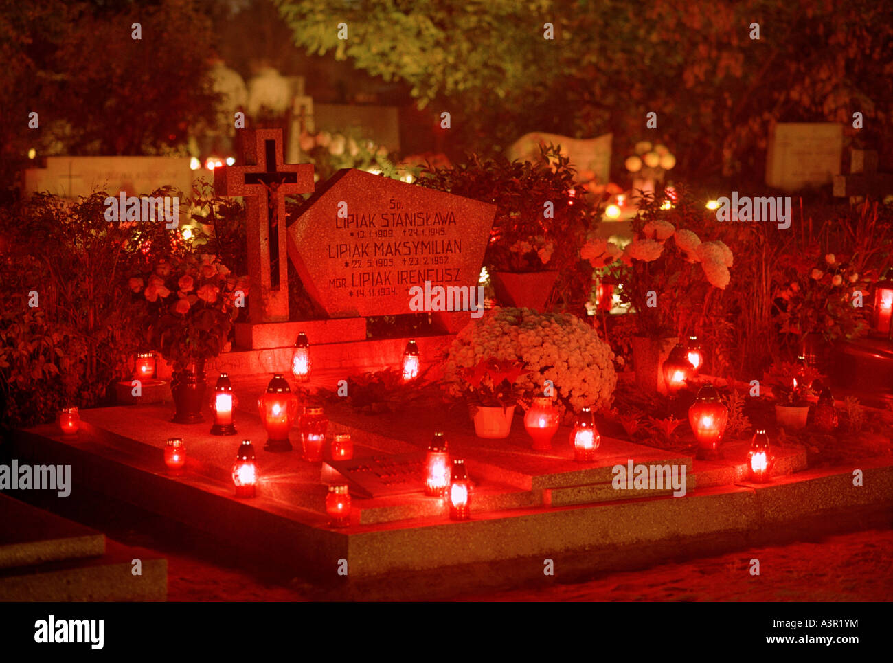 All Saints' Day (Wszystkich Swietych) at a cemetery in Poznan, Poland Stock  Photo - Alamy