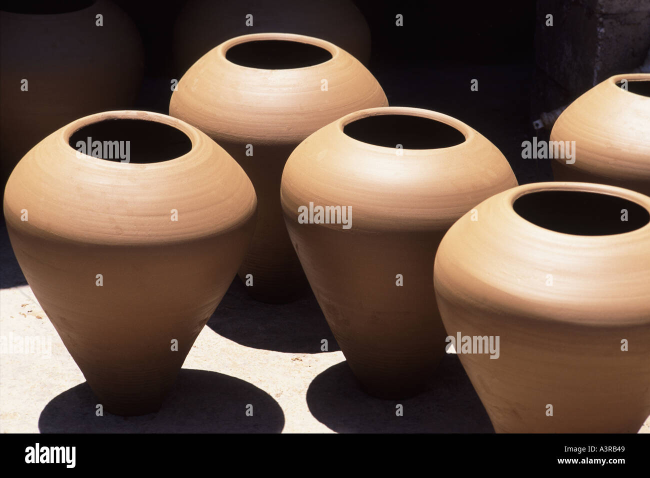 Firing Clay Stock Photos & Firing Clay Stock Images Alamy