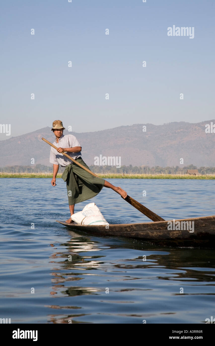 Leg rowing fisherman, Inle Lake, Myanmar Stock Photo Alamy