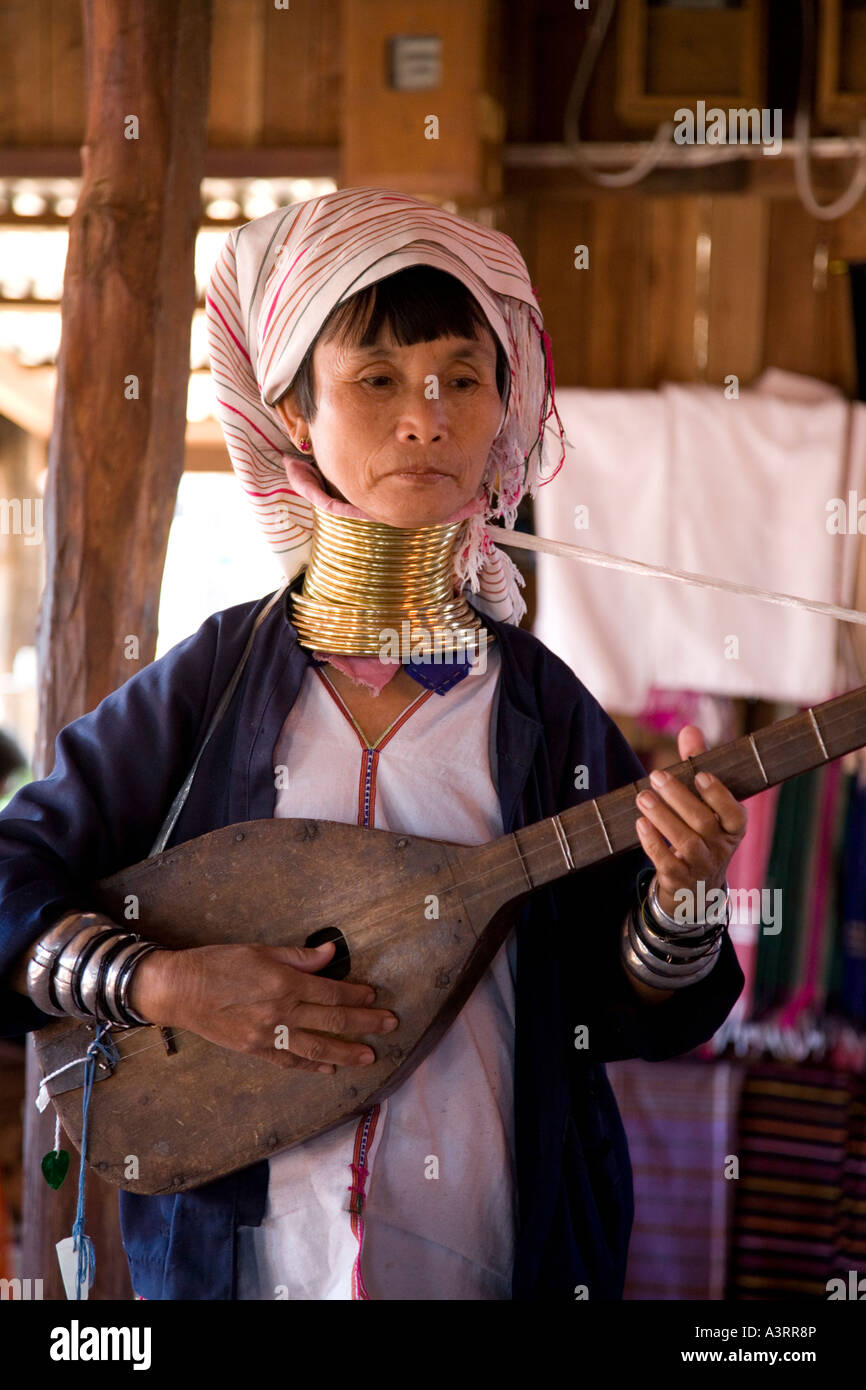 Portrait of Padaung women (Karen tribe), Inle Lake, Myanmar Stock Photo