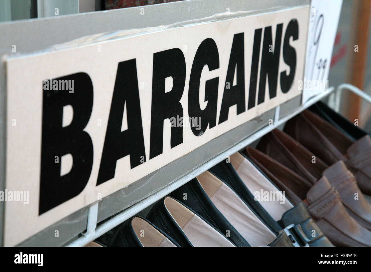 End display rack hi-res stock photography and images - Alamy