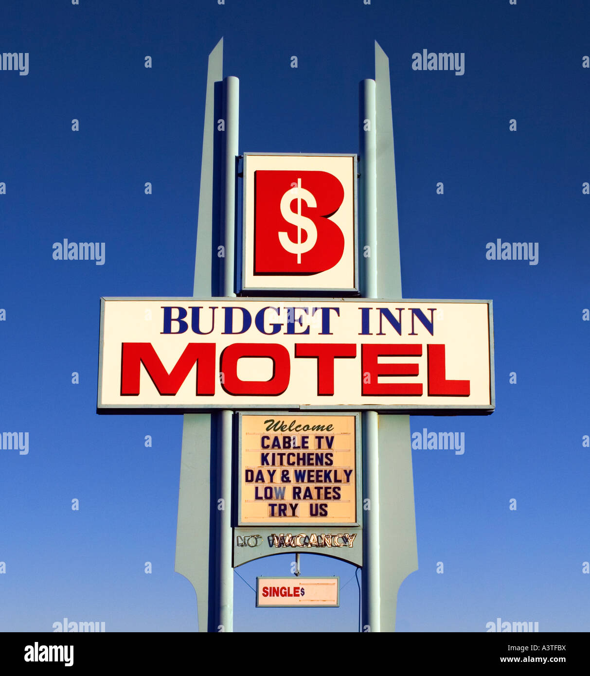 Budget Inn Motel sign in Indio California Stock Photo - Alamy