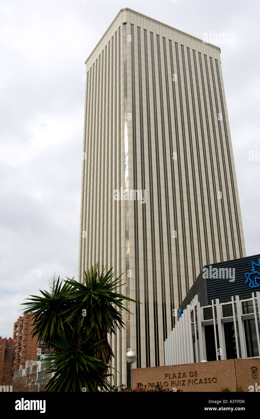 Picasso Tower, Torre Picasso, architekt Minoru Yamasaki, AZCA, Madrid, Spain Stock Photo
