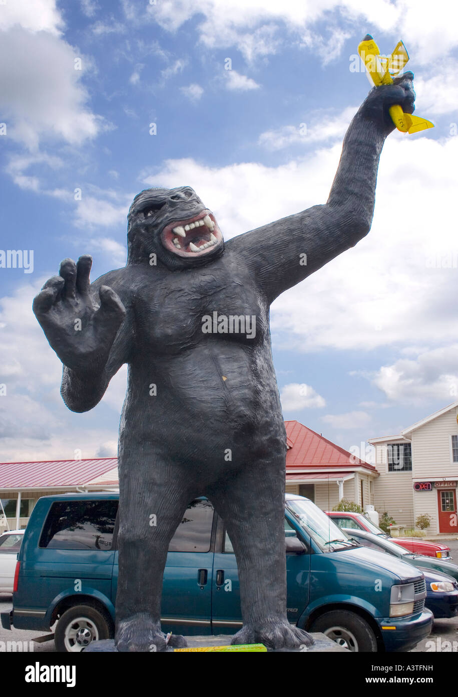 King Kong replica holding a plane outside a diner in Natural Bridge Virginia Stock Photo