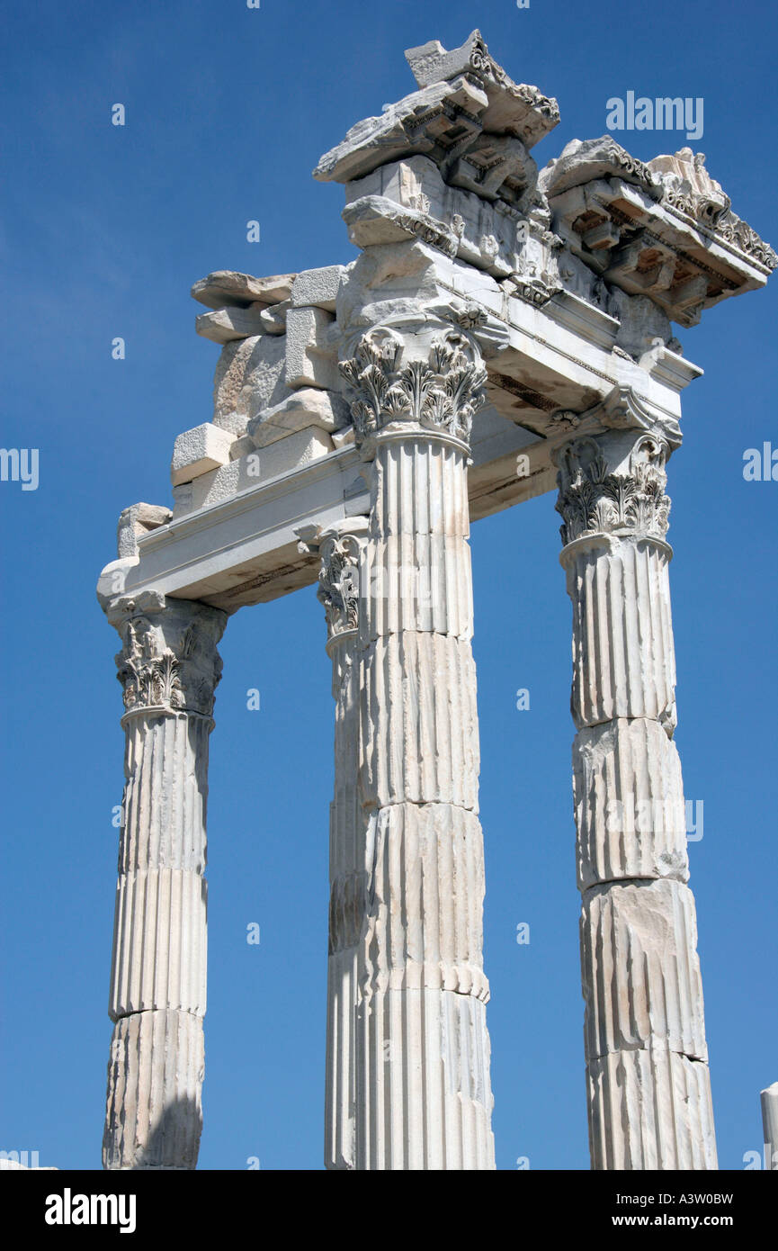 Fffggf Trajan temple pergamon hi-res stock photography and images - Alamy