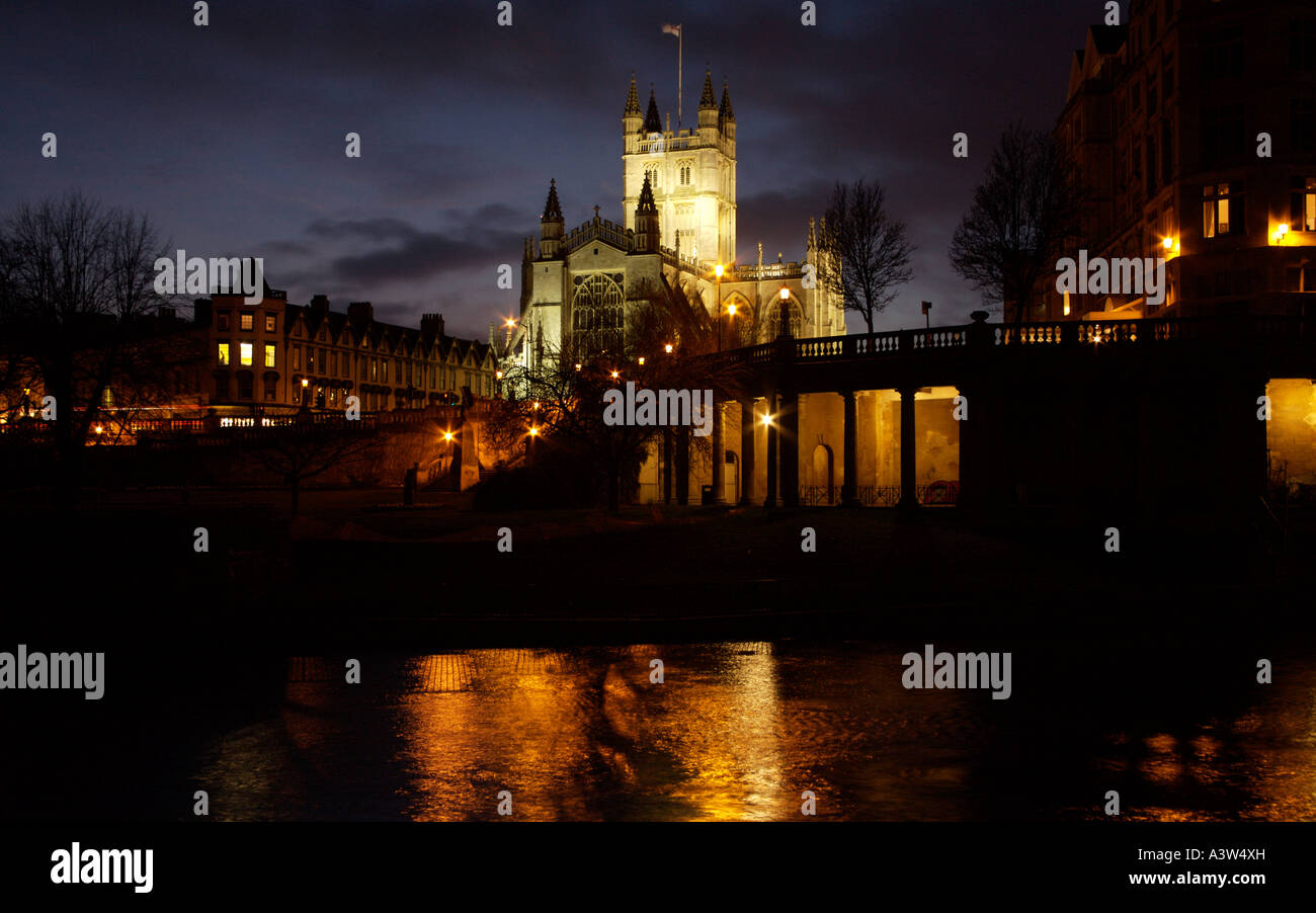 Bath Abbey at night Stock Photo - Alamy