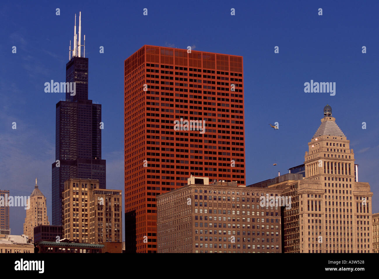 Chicago cna building hi-res stock photography and images - Alamy