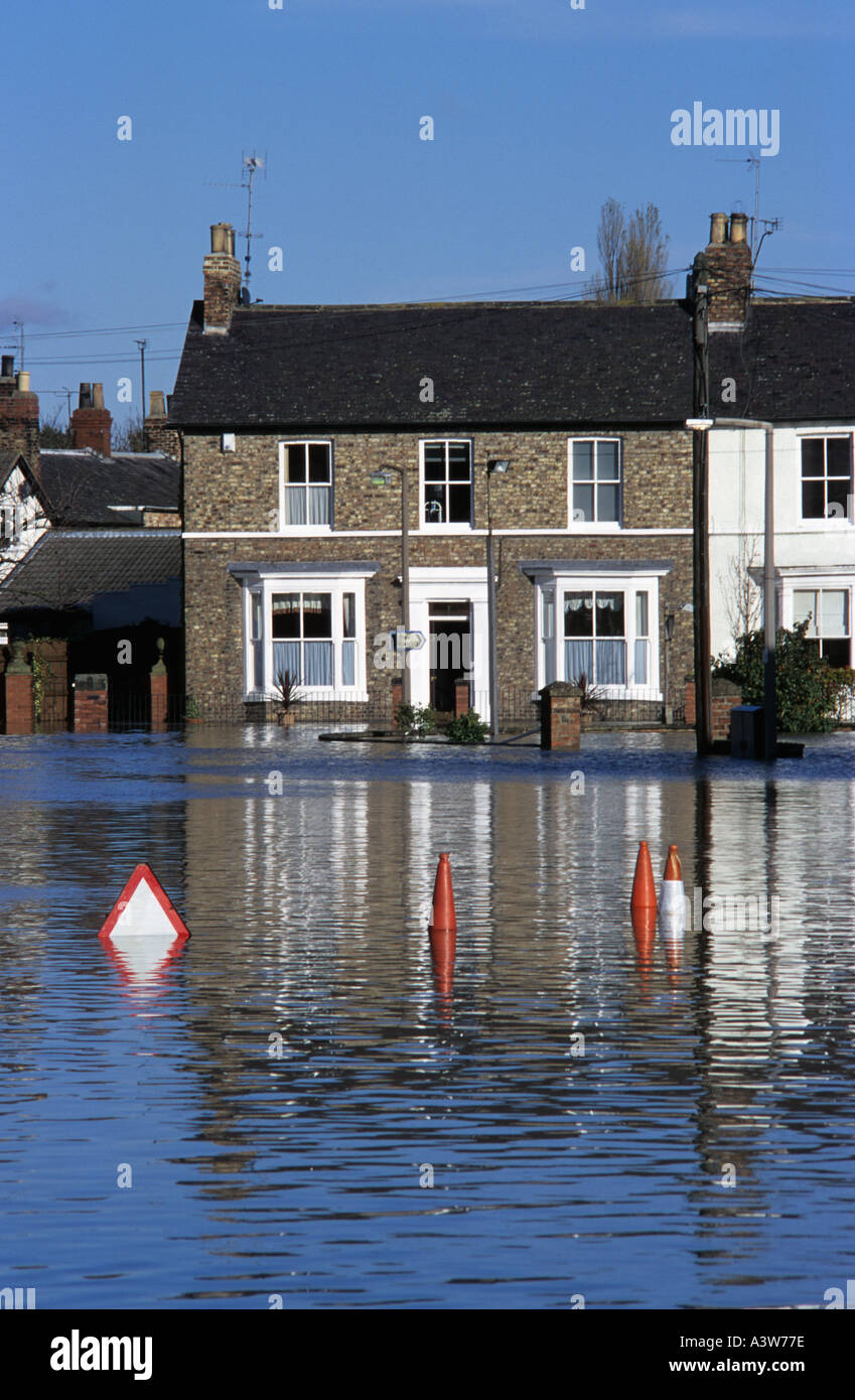 flooded houses in the town of norton after the river derwent burst its banks yorkshire uk Stock Photo