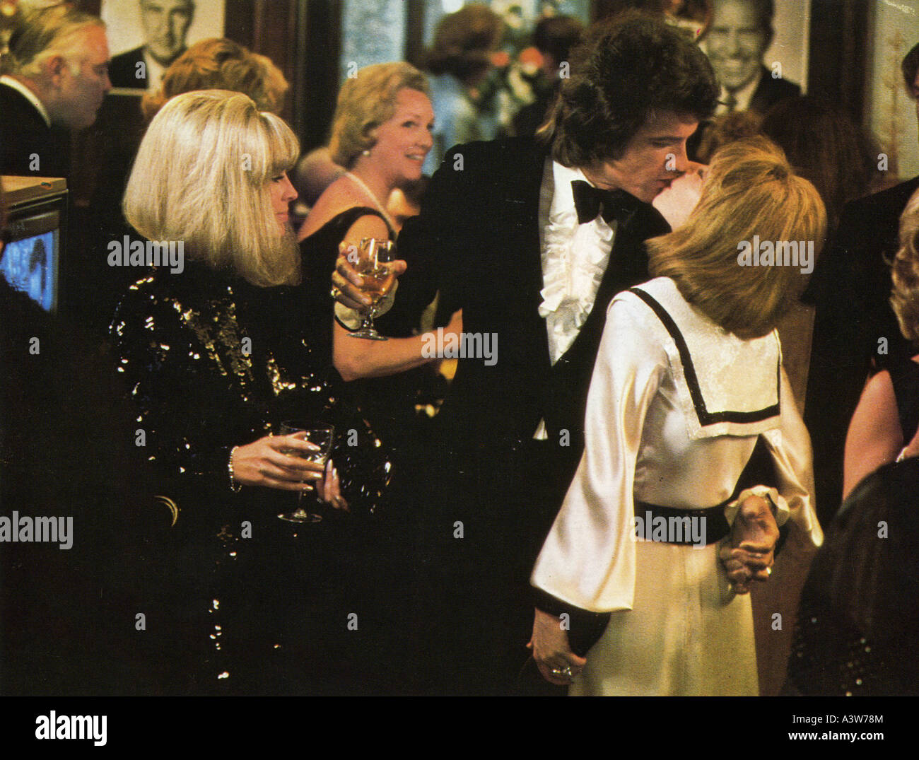 SHAMPOO 1975 Columbia film with from left Julie Christie, Warren Beatty and Goldie Hawn Stock Photo