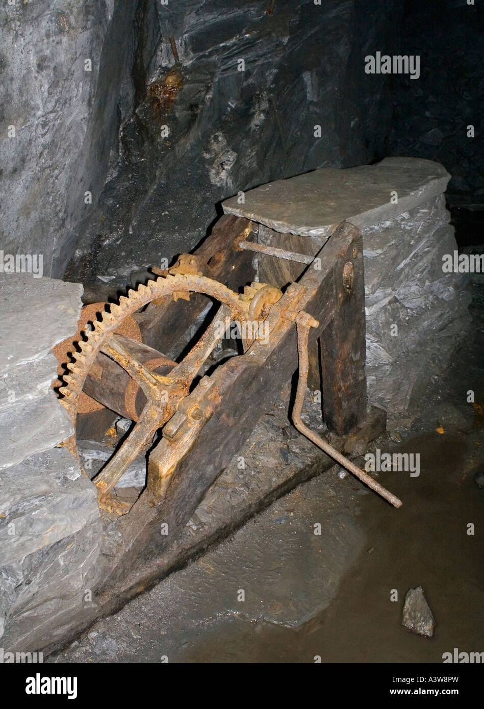 Remains of a winch at the top of the railed incline Penarth slate mine