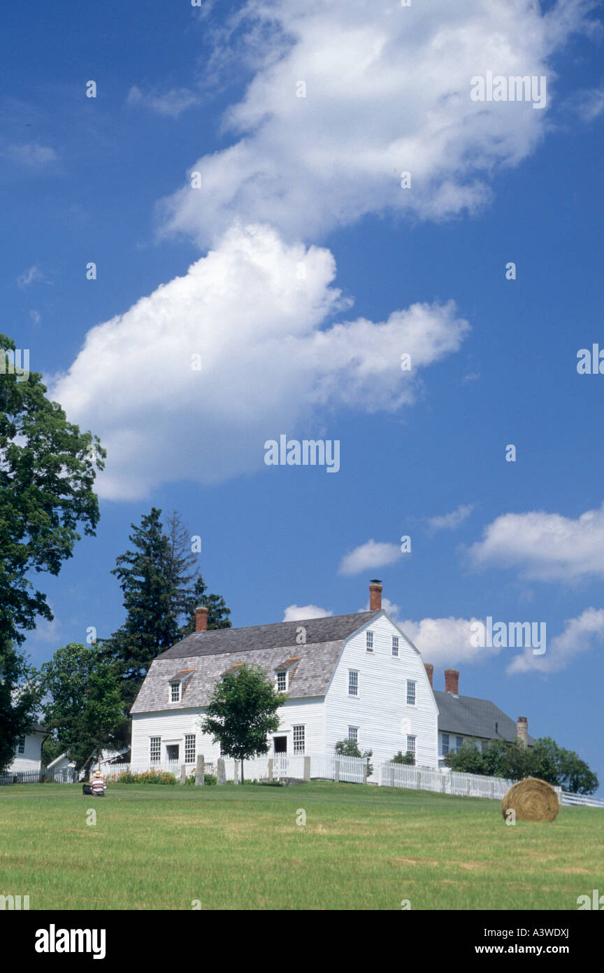 MEETING HOUSE (CIRCA 1792) IN THE CANTERBURY SHAKER VILLAGE, CENTRAL NEW HAMPSHIRE. SUMMER.  JULY. Stock Photo