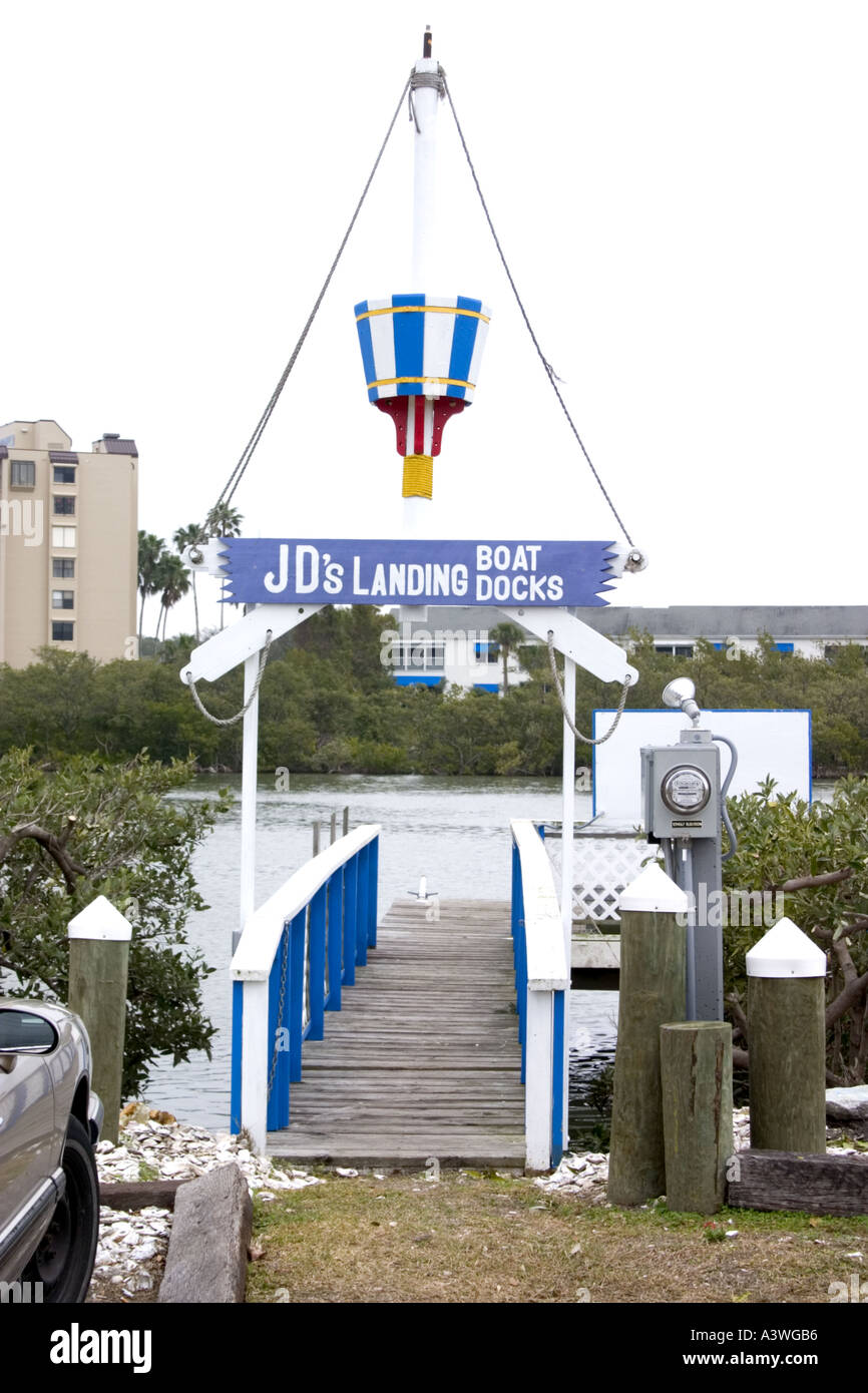JD's Boat Docks and Landing on Clearwater Harbor on Gulf Intercoastal