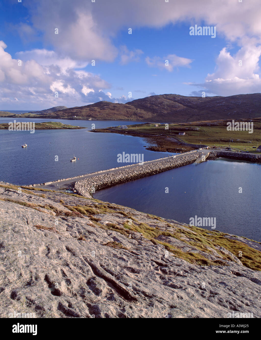 Scotland, Western Isles, Isle of Barra. The causeway to Vatersay Stock Photo