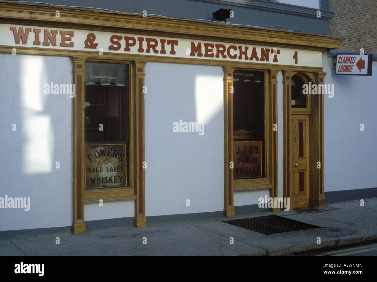 Wine spirit merchant ireland hires stock photography and images Alamy