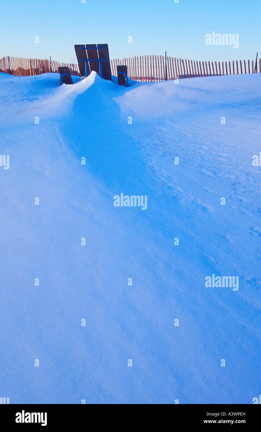 A SNOW DRIFT SURROUNDS A PICNIC TABLE IN MARQUETTE MICHIGAN Stock Photo Alamy A SNOW DRIFT SURROUNDS A PICNIC TABLE IN MARQUETTE MICHIGAN Stock Photo Alamy