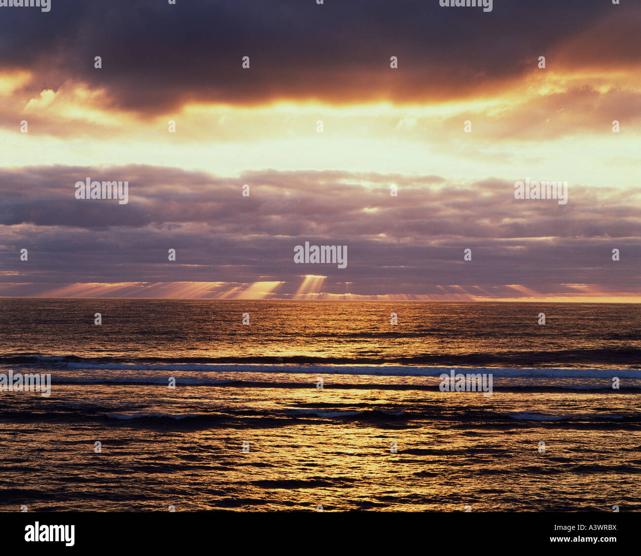 Sunset beach oahu surf hi-res stock photography and images - Alamy