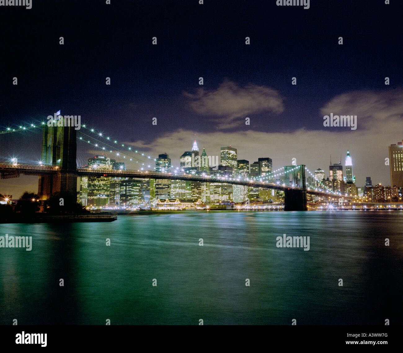 Brooklyn bridge at night Stock Photo - Alamy