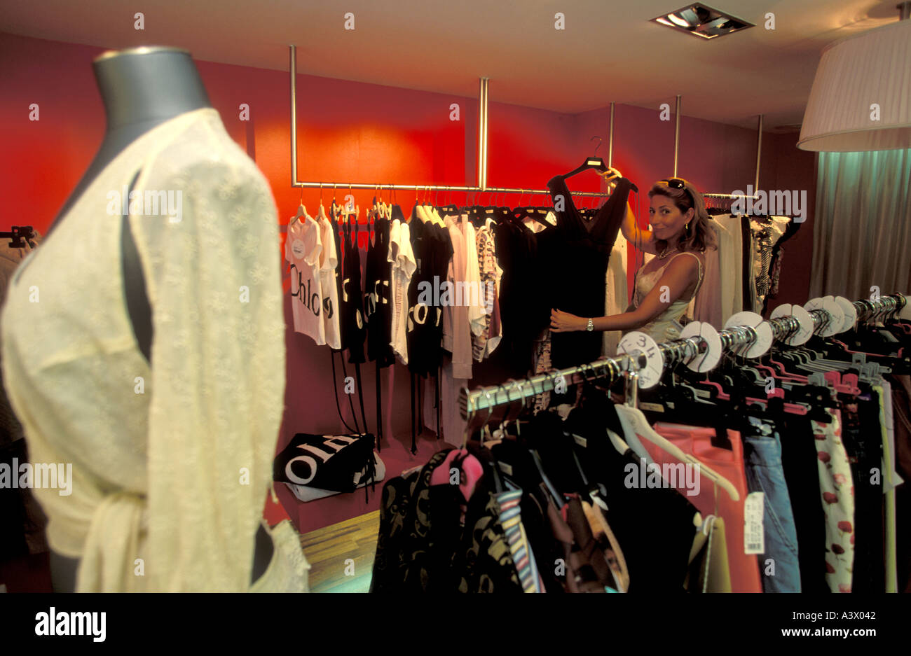 trendy clothes shops