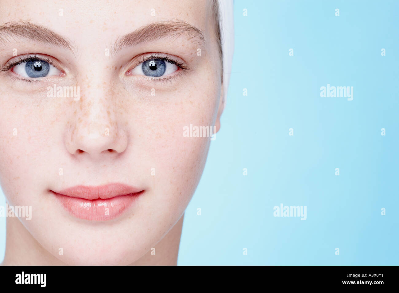 Close up attractive smiling hi-res stock photography and images - Alamy