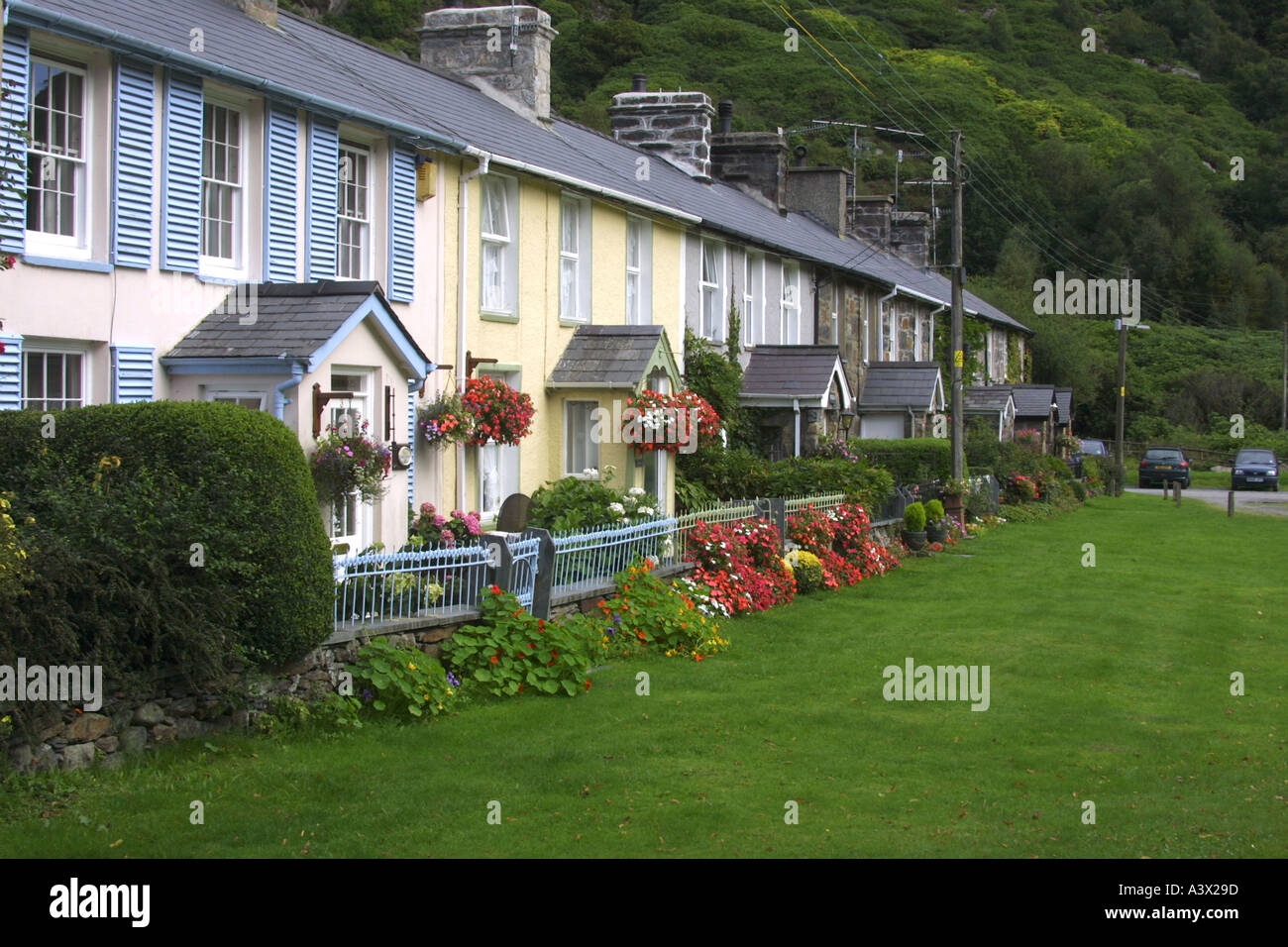 Row of pretty houses Beddgelert Gwynedd North Wales UK Stock Photo Alamy