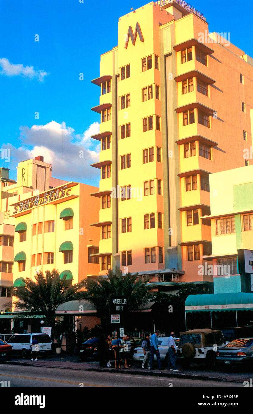 1920s art deco hotel hi-res stock photography and images - Alamy