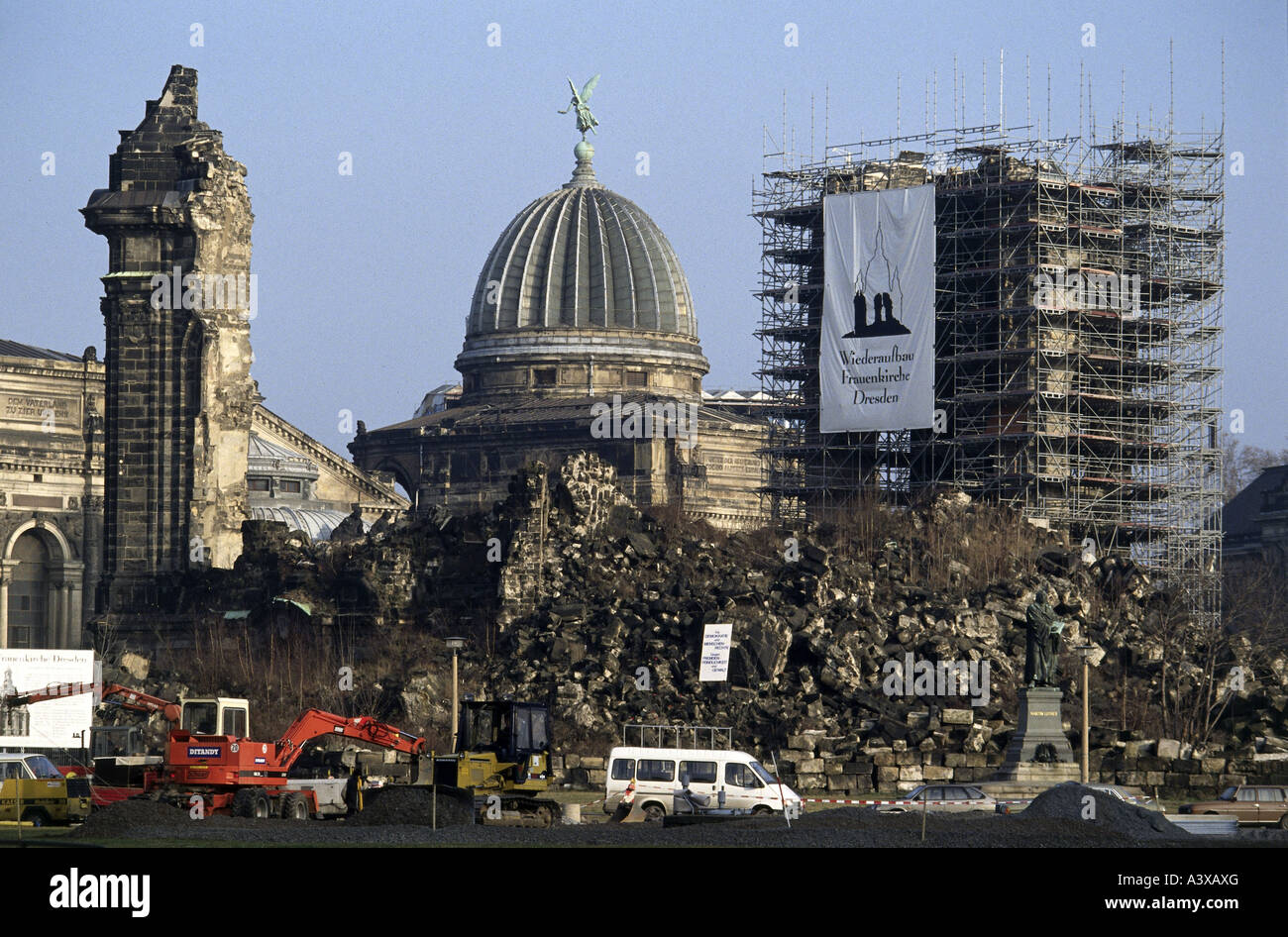 geography / travel, Germany, Dresden, Frauenkirche, built ...