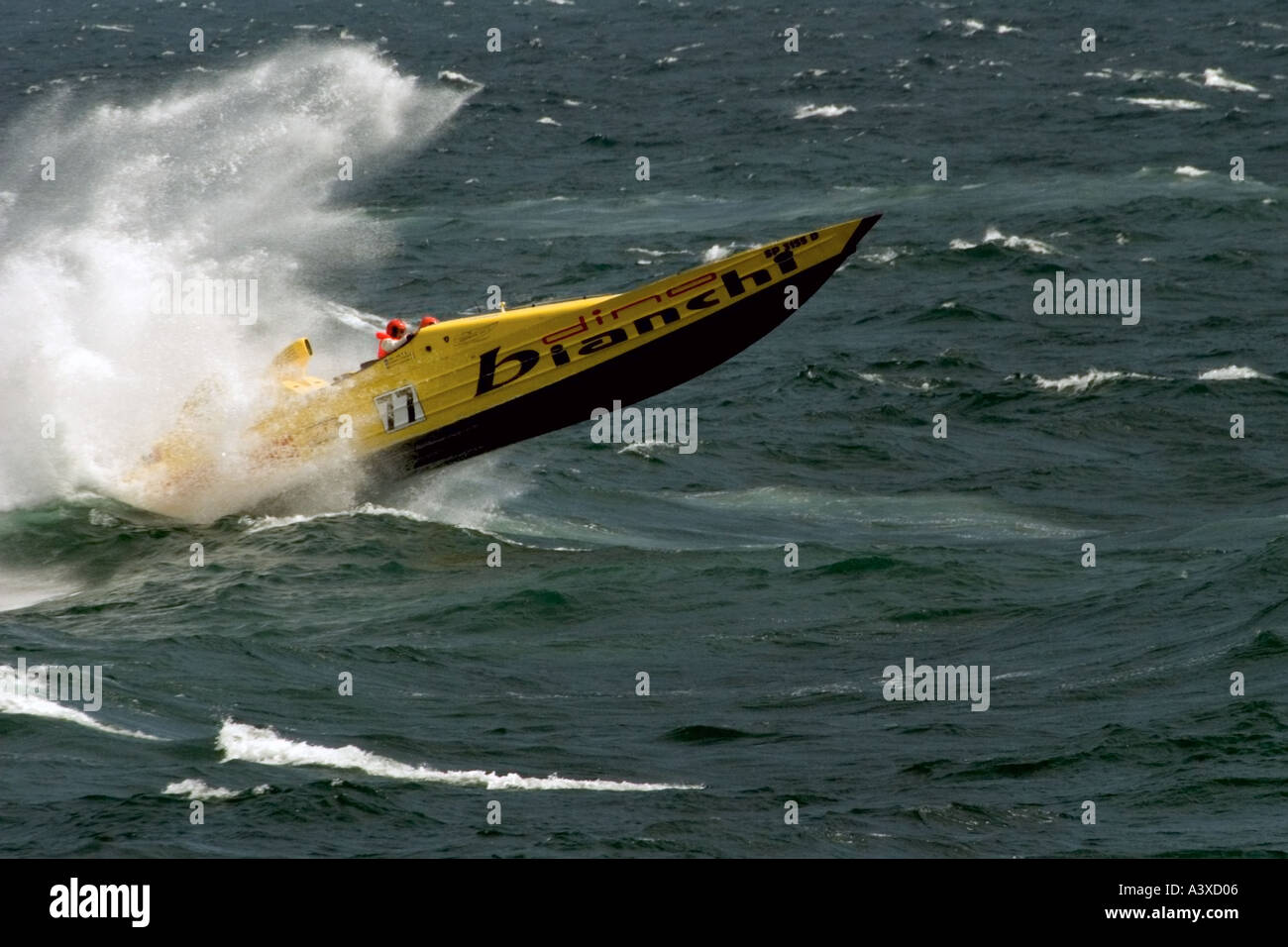 Racing boat hi-res stock photography and images - Alamy